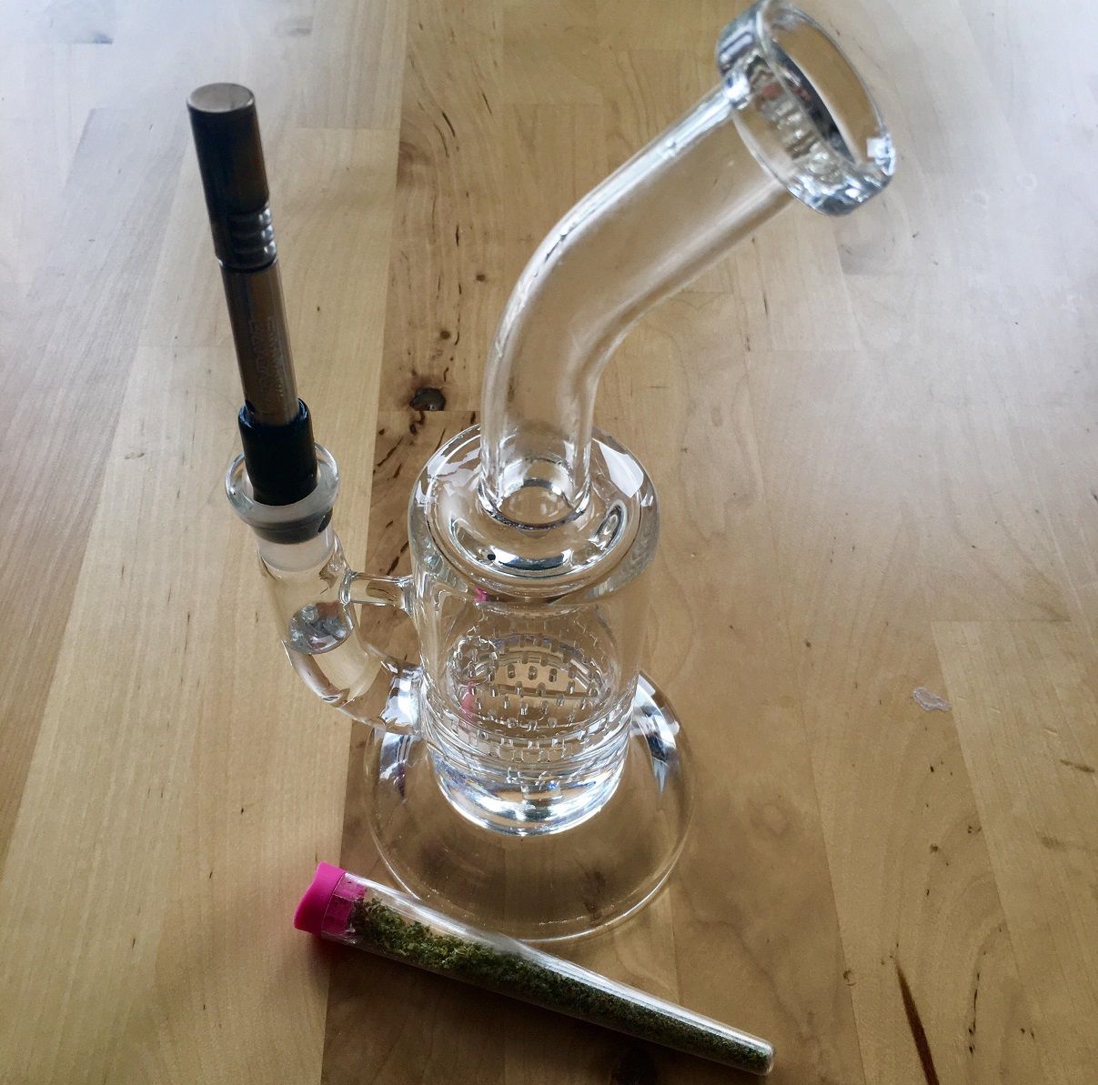 How to clean a marijuana bubbler 