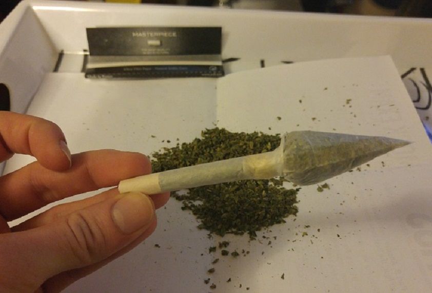 How to roll a tulip joint