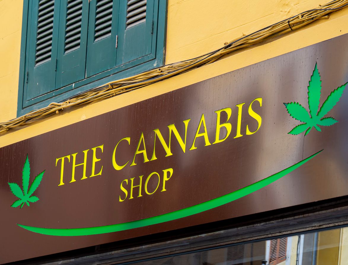 How to protect your cannabis store from theft
