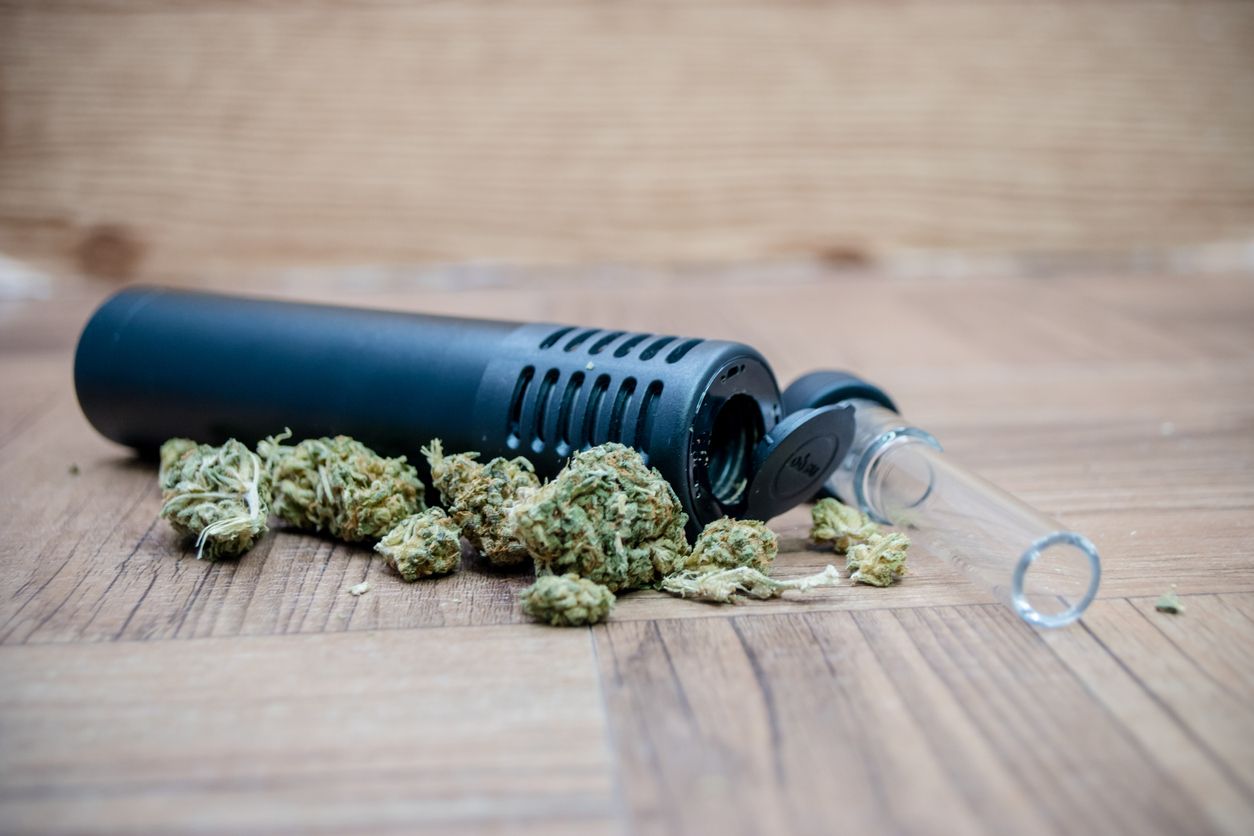 An Introductory Guide to Dry Herb Vaporizers