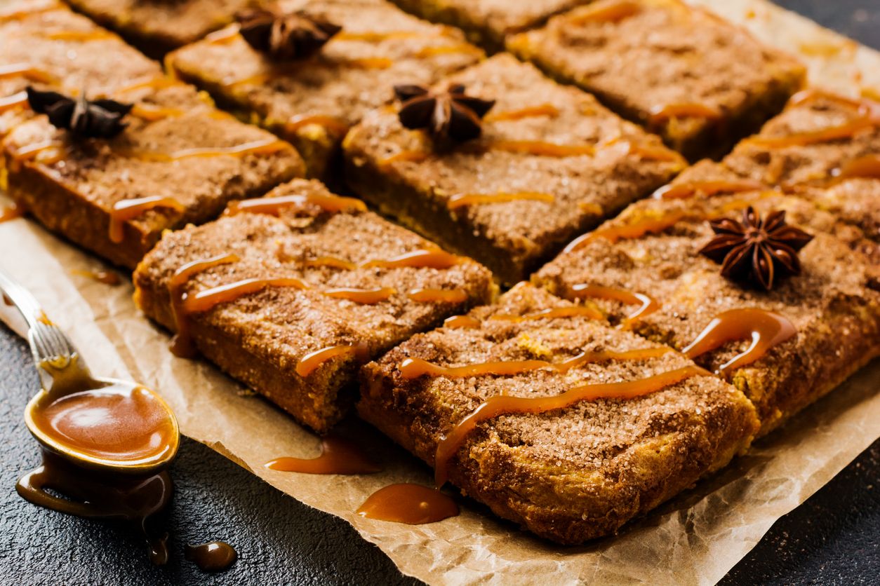 Pumpkin pie bars are the perfect fall snacks 