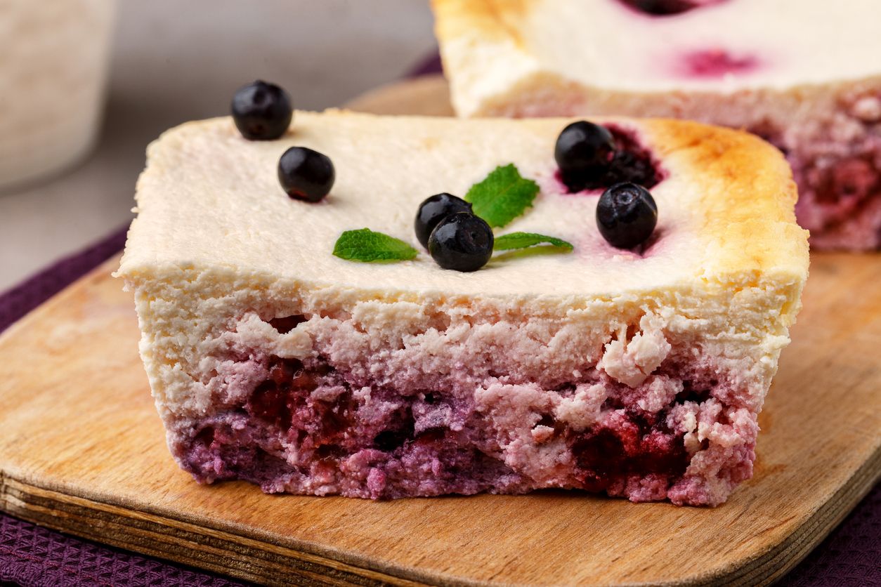 Wake n bake with this blueberry breakfast cake recipe