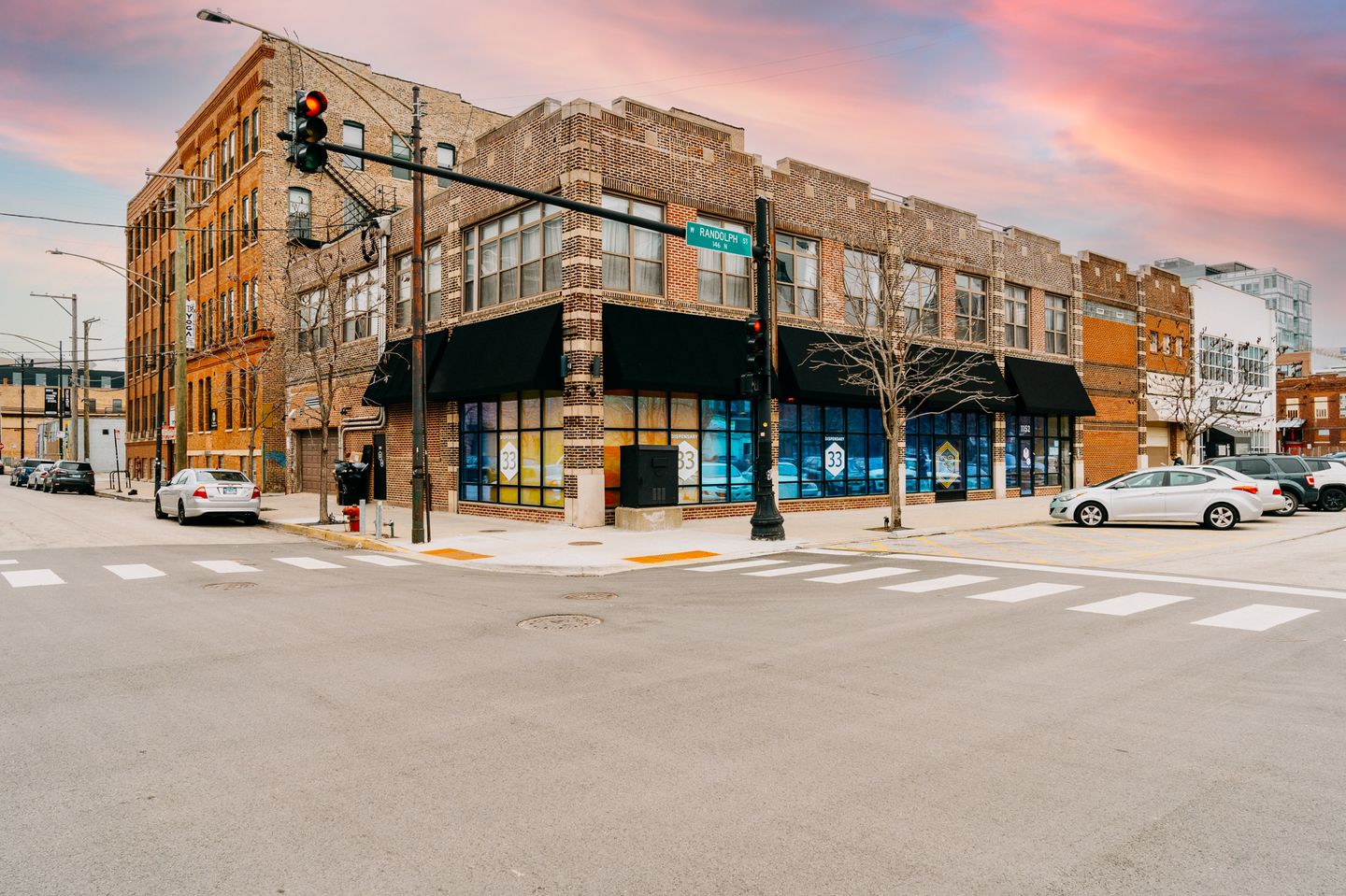 store photos Dispensary 33 – West Loop Chicago (Recreational) 12