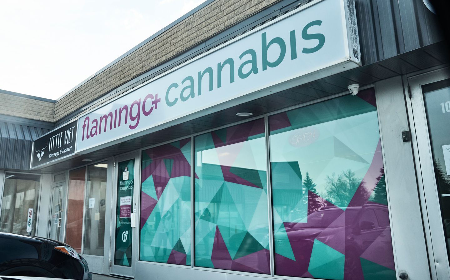 store photos Flamingo + Cannabis - Portage Avenue