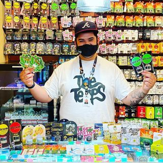 store photos Floyd's Cannabis Co. - Port Angeles 9
