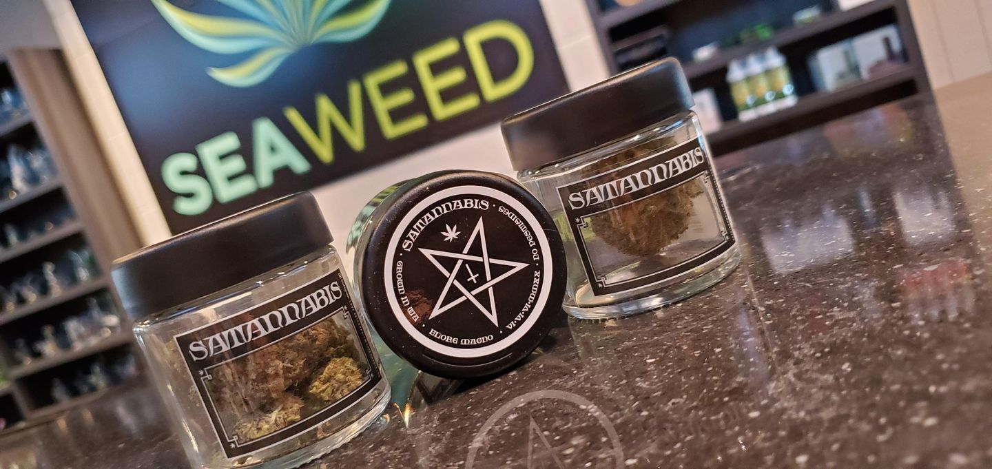 store photos Seaweed Cannabis - Edmonds 4