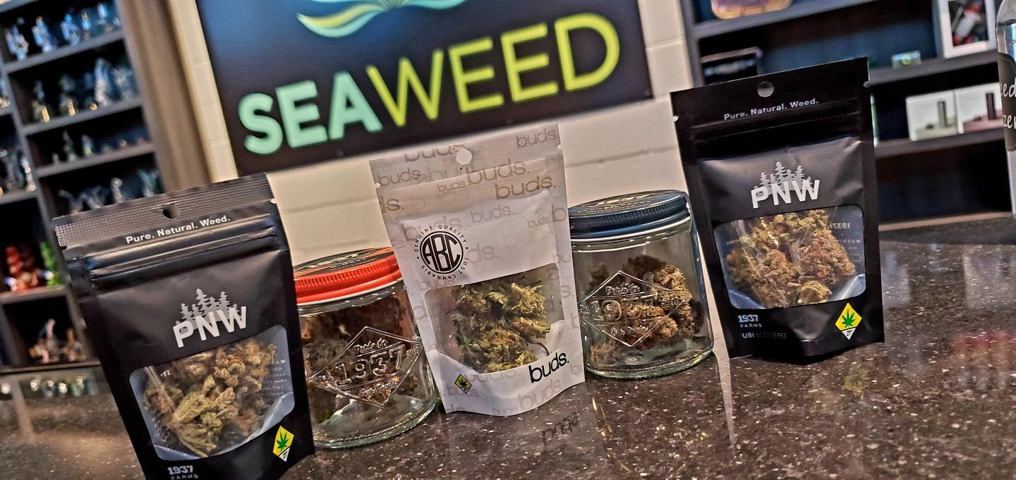 store photos Seaweed Cannabis - Edmonds 13