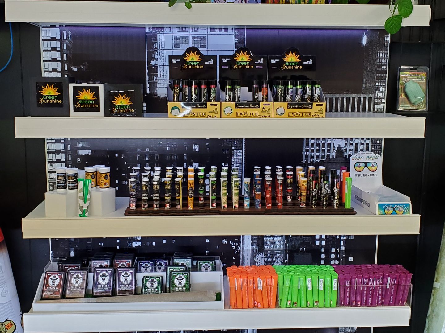 store photos Green Sunshine Medical Weed Dispensary  8
