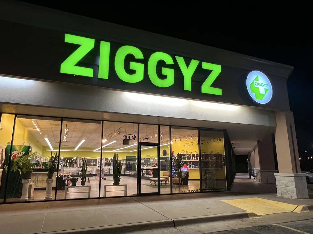 store photos Ziggyz Plus - Edmond 5