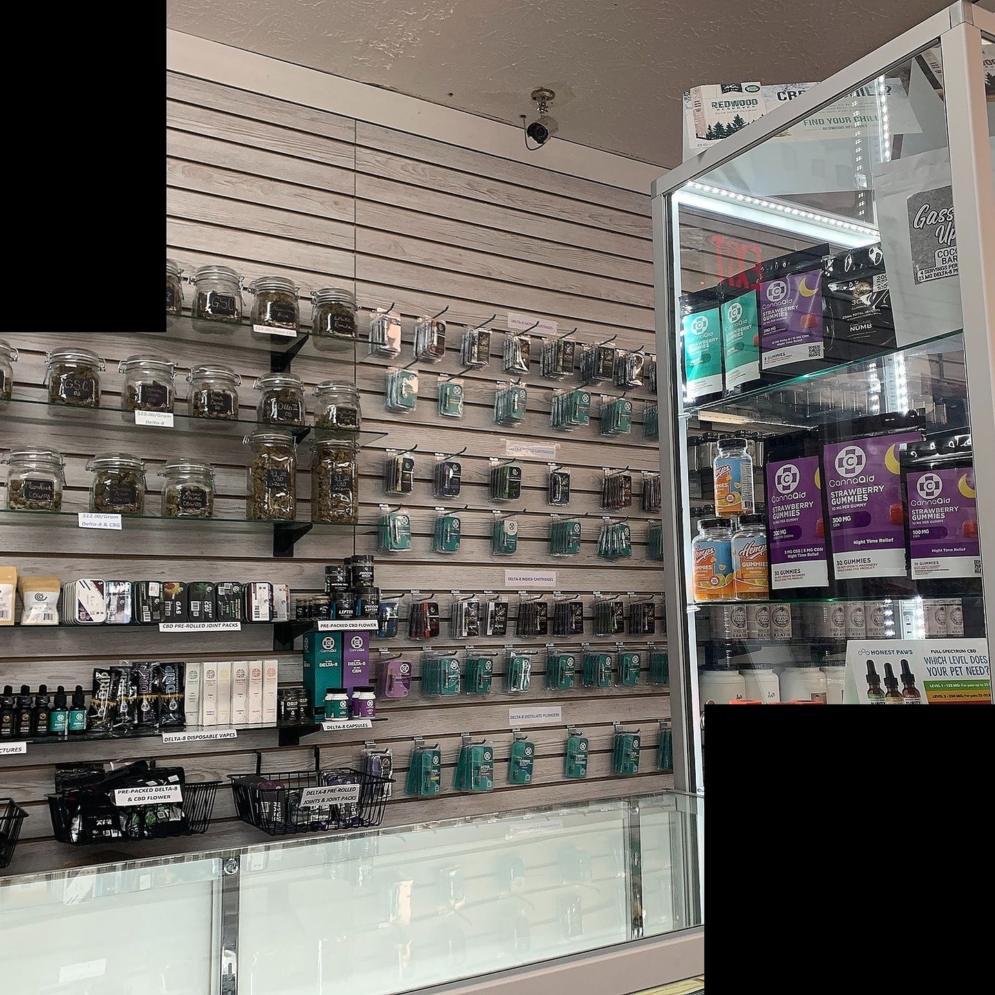 image feature Apotheca Pigeon Forge - CBD Kratom Delta 8 OUTLET STORE