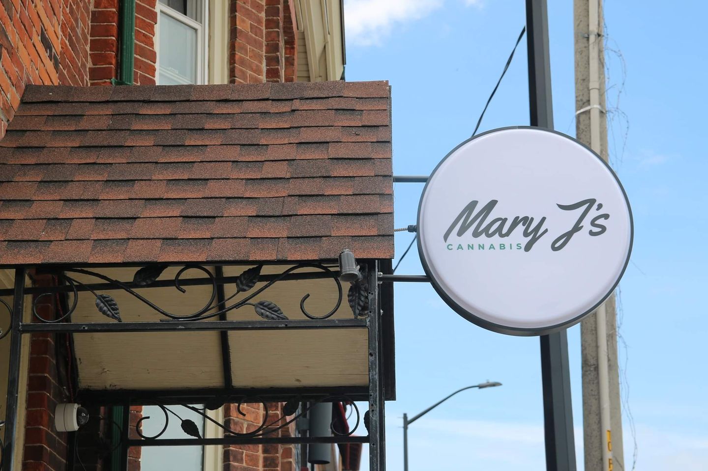 image feature Mary J's Cannabis - Kingston