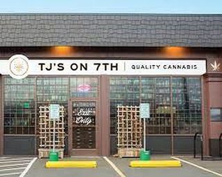 image feature Tj's on 7th