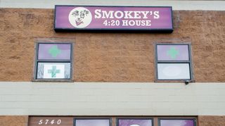 image feature Smokey's 420 House - Fort Collins (REC)