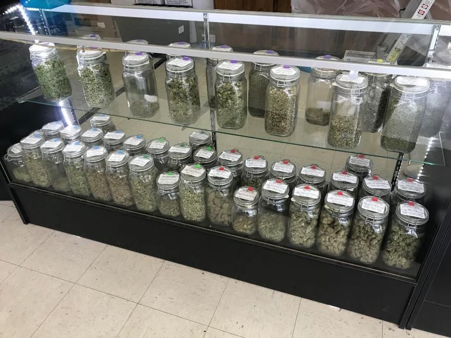 store photos Floyd's Fine Cannabis on Whitaker