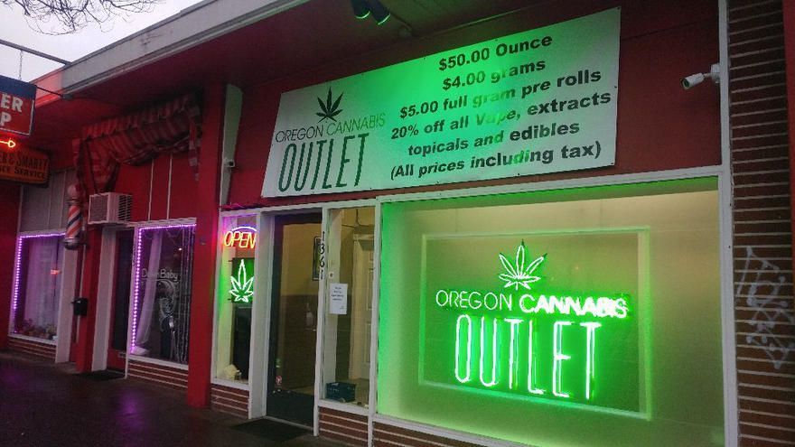 store photos Oregon Cannabis Outlet - Eugene 13