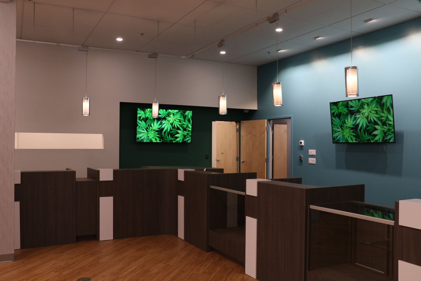 store photos Resinate - Worcester (Medical)
