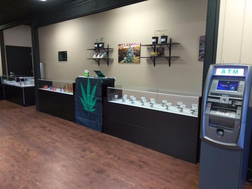store photos Southern Oregon Cannabis Connection - Grants Pass 1